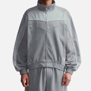 Conjunto de Pantalones Cortos y Camiseta Deportivos para Hombre OEM, Conjunto Personalizado - Product Image 5