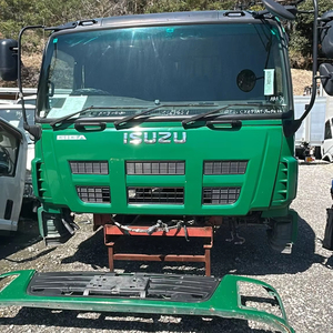 Cabina Manual Usada para ISUZU Giga - Product Image 1