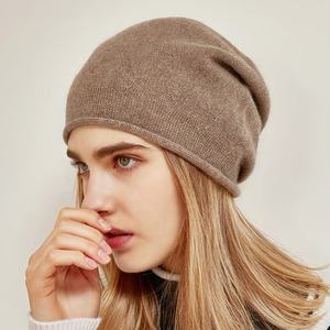 Gorros de Invierno Personalizados con Logotipo Bordado para Hombre y Mujer, Tejido de Punto Acrílico, Algodón, Cachemira y Lana Merino, Diseño de Marca - Product Image 3