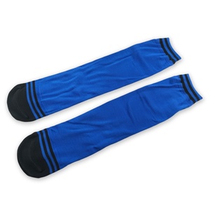 ถุงเท้ายาวลายทางแบบสวมใส่สบายสำหรับผู้ชาย ระบายอากาศได้ดี ดีไซน์สไตล์สายการบิน เพื่อความสบายและมีสไตล์ - Product Image 1