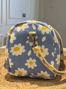 Bolsa de Viaje Deportiva Acolchada de Algodón con Estampado de Logotipo Personalizado, Gran Capacidad, para Fin de Semana - Product Image 2