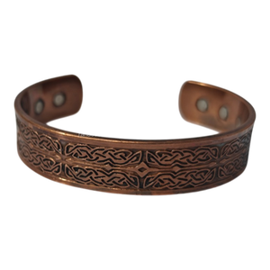 Brazalete Magnético de Cobre Grabado con Acabado Antiguo, Joyería Terapéutica para el Alivio del Estrés, Relajación y Bienestar Espiritual - Product Image 1