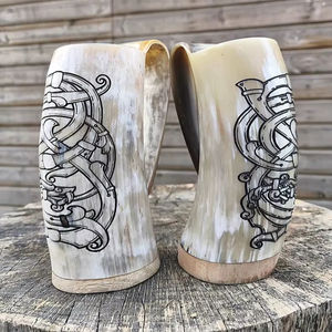 Chope à bière en corne de buffle polie, style animalier, écologique, taille et logo personnalisables - Product Image 1