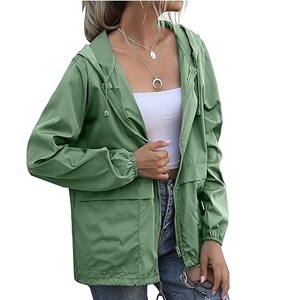SFIVE Fabricant pakistanais sur mesure de vestes coupe-vent avec capuche, vêtements d'hiver pour hommes, vestes coupe-vent, imperméables, vestes d'entraîneur - Product Image 6