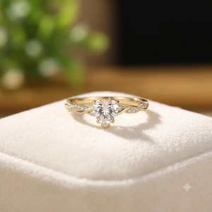 Bague de mariage en or jaune plaqué avec diamant taille cœur et moissanite, bande torsadée, pour la Saint-Valentin - Product Image 1