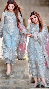 ชุดเดรสสไตล์งานปาร์ตี้สำหรับผู้หญิง คุณภาพสูง ขายส่ง ปรับแต่งสีและโลโก้ได้ ระบายอากาศได้ดี/สวมใส่สบาย ยืดหยุ่นได้ ลายชนเผ่า - Product Image 3