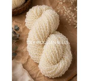 Hilo de Lana Bouclé Premium, Súper Suave, Texturizado, para Tejer a Mano, Crochet, Mantas, Suéteres y Tejidos - Product Image 2