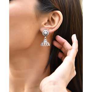 Boucles d'oreilles pendantes Meera Jaipur Fine Dangle Pushp Jhumki - Product Image 4