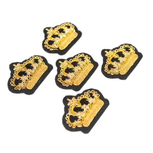 Top Custom Wholesale Antique Design British Hand Embroidered Badges on Felt Fabric with Bullion Wires for Blazers other Uniforms - Product Image 2