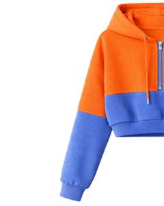Ensemble décontracté deux pièces pour femme, comprenant un crop top à capuche zippé et un short, bicolore orange et bleu, en polyester et coton, vêtements de détente, vente en gros personnalisée - Product Image 3