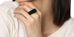 Vente en gros personnalisée de la meilleure qualité fabriquée à la main de haute qualité belle bague en résine colorée pour les femmes faite à la main en Inde - Product Image 2