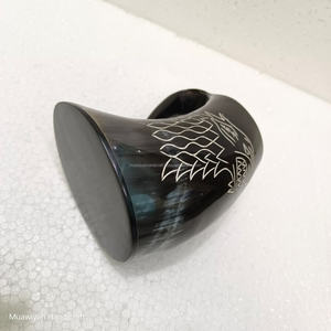 Tasse en corne de boeuf de la meilleure qualité avec loup sculpté à la main Caractéristique écologique Tasse à café de bière sculptée sur mesure pour boisson Viking au meilleur prix - Product Image 2