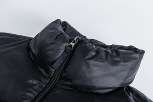 High Quality <b>Men's</b> Puffer <b>Jacket</b> Thick Warm Down Quilted Winter Coat OEM Custom Supplier for Outdoor Fashion Wear - Product Image 5