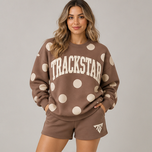 Conjunto Deportivo Casual Personalizado de 2 Piezas para Mujer, Color Marrón Taupe, con Cuello Redondo y Estampado de Puntos Grandes - Product Image 1