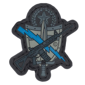 แพทช์โลโก้ยางพีวีซีคุณภาพสูงแบบกำหนดเอง ผ้า 3 มิติ ขอบเย็บแบบเมอร์โรว์ สำหรับสวมใส่กลางแจ้ง หมวก เสื้อผ้า ผลิตในปากีสถาน - Product Image 1