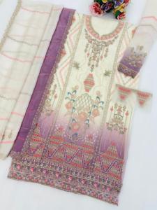 ชุดสูทสไตล์ปากีสถานแบบกรุบกรอบ แต่งลายปักมือด้วยลูกปัดแบบ Khatli สำหรับงานเทศกาลและงานปาร์ตี้ ดีไซน์เนอร์ออกแบบ ชุดแบบยังไม่ได้เย็บติดกัน - Product Image 3