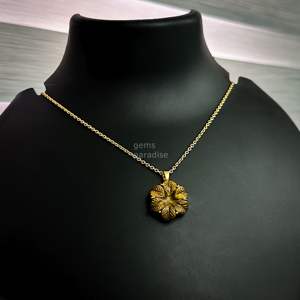 Collier pendentif fleur en œil de tigre AAA pour femme, pendentif fleur en pierre précieuse œil de tigre sculpté à la main, vente en gros - Product Image 2