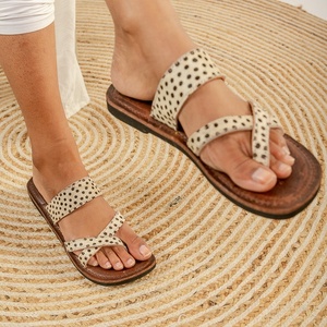 Giày Đi Chân Ngoài Trời Xăng Đan Da Bò Thật Thường Ngày Dép Xỏ Ngón Đế Bằng Da Mới Giày Dép Cho Nữ - Product Image 3