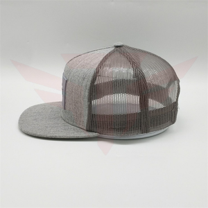 Gorra Trucker Unisex de Malla, 6 Paneles, Ajustable, Casual, Gris, con Parche Frontal, Transpirable e Impermeable para Primavera/Verano - Product Image 4