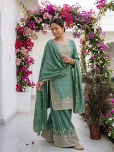 Conjunto de Kurta Larga Tradicional India/Pakistaní Verde Esmeralda para Mujer con Dupatta, Traje Étnico de Seda para Boda, Corte Regular - Product Image 4