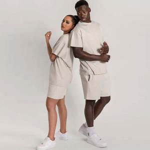 Ensemble de survêtement unisexe personnalisé 2 pièces en coton respirant pour l'été – Sweat à capuche et short imprimés avec logo pour hommes et femmes, grandes tailles - Product Image 2