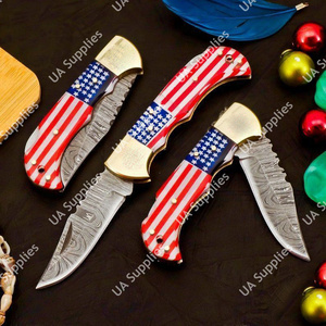Cuchillo Plegable Profesional Premium de Damasco con Mango de Madera y Resina Epoxi, Cuchillo Táctico EDC con Bandera Nacional, Bloqueo Trasero OEM para Exteriores - Product Image 1