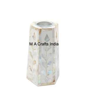 Bougeoir chauffe-plat de style incrusté d'os de luxe fait à la main INS matériau métallique décoratif pour la maison en résine de bois - Product Image 1