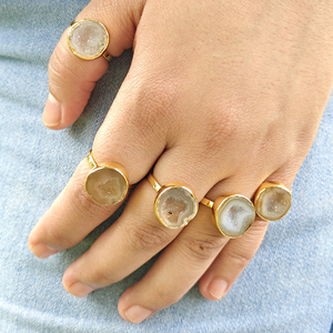 Anillo de moda ajustable chapado en oro de 18k con ágata drusa, estilo de lujo, geoda en bruto, joyería de alta gama, el más vendido al por mayor - Product Image 5