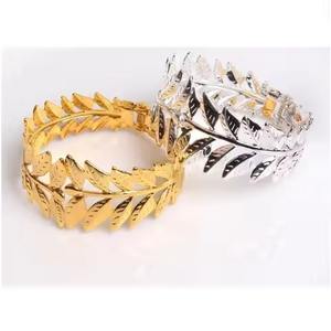 Anillo de Servilleta Metálico Clásico para Decoración de Mesa de Banquete, Eventos de Boda y Presentación de Comidas - Product Image 1