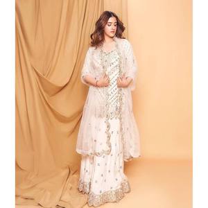 Conjunto de Top y Pantalón Blanco de Talla Única para Mujer, Diseño LC, 750g, con Dupatta para Fiestas - Product Image 2