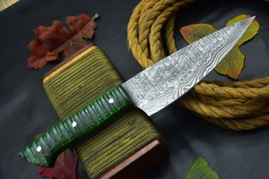 Cuchillo de Camping BA ENTERPRISES de Acero de Damasco de Grado Industrial, Punta Caída, Mango de Madera, Borde Recto, Grosor de 0.45mm - Product Image 4
