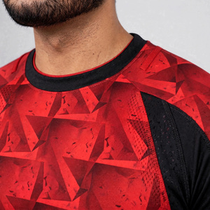 Maillot de football pour homme, rouge, à motifs géométriques, sublimé, manches courtes, col en V, coupe classique, polyester, évacuation de l'humidité, UPF 50+, logo personnalisé - Product Image 3