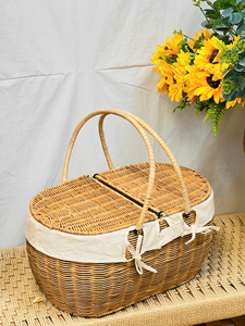 Panier de pique-nique ovale en osier 42/37x24/20xh21/38cm avec couvercle et poignées, doublure en toile, rangement en rotin - Product Image 1