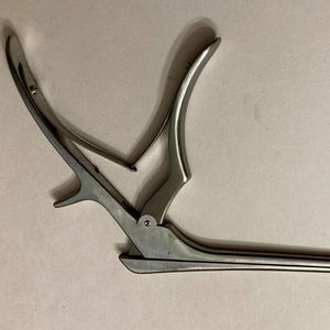 Rongeur à disque Kerrison en acier inoxydable de 4 mm pour la chirurgie de la colonne vertébrale, instruments orthopédiques, vente en gros - Product Image 4