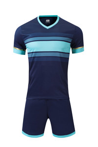 Uniforme de Fútbol Personalizado Unisex, Camiseta con Cuello en V y Rayas, 100% Poliéster, Transpirable, Absorbe la Humedad, para Todas las Temporadas - Product Image 2