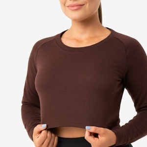 Haut court en jersey à manches longues pour femme, extensible, de qualité supérieure, pour l'entraînement et le sport, vêtements de sport personnalisés - Product Image 5