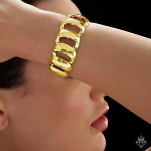Brazalete geométrico estructurado chapado en oro PRAO, brazalete de moda antideslustre - Product Image 3