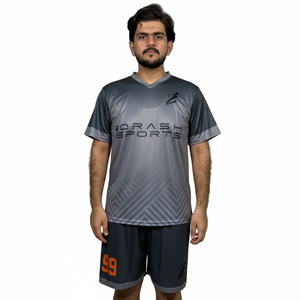 ชุดกีฬาฟุตบอลแบบแห้งเร็วพร้อมโลโก้สั่งทำ ชุดฝึกซ้อมฟุตบอล ชุดยูนิฟอร์มฟุตบอลครบชุด ผู้ผลิตชุดยูนิฟอร์มฟุตบอล - Product Image 1