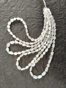 Perles de pierre de lune naturelle facettées – Perles de pierres précieuses de haute qualité pour la fabrication de bijoux, bracelets et colliers - Product Image 4