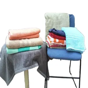 Handuk mandi mewah lembut kualitas Premium 100% katun warna polos desain terbaik handuk mandi untuk obral besar pemasok di India...