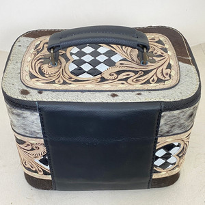 Handcrafted Western Style Hand-Tooled Leather Jewelry Case with Ring Holders Checkered Design Travel-Friendly Storage Organizer - Product Image 5