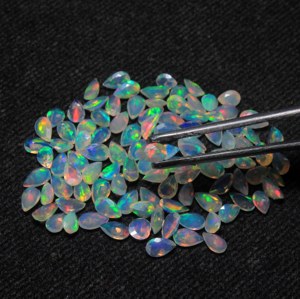 Opale naturelle d'Éthiopie Welo, taille poire, 3x5 mm, pierre précieuse facettée, en vrac, vente en gros, pour le bricolage - Product Image 1