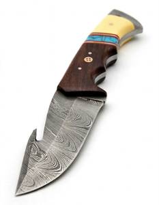 Outil utilitaire en acier damas torsadé gravé à l'acide à fort contraste, avec manche en bois osseux et pierre turquoise - Product Image 3