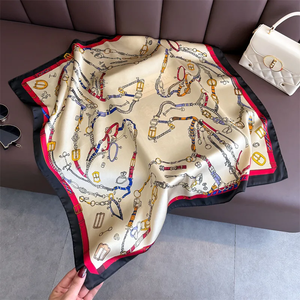 Pañuelo cuadrado de lujo para mujer, elegante hiyab, pañuelo suave de seda estampado con cadenas, chal para viaje - Product Image 2