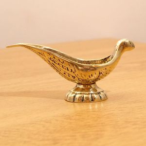 Cendrier en laiton sculpté à la main, figurine animale traditionnelle gravée pour la décoration de table et de salon - Product Image 1