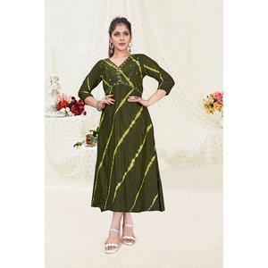 DISEÑADOR CHINON BORDADO TRABAJO A MANO SOLO TOP MEHENDI - Product Image 1