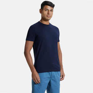 Camiseta de Manga Corta para Hombre, Cuello Redondo, Corte Regular, Algodón Supima Superpeinado, Color Sólido - Product Image 2