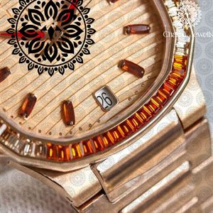 Reloj de Cuarzo Analógico para Mujer Charm Jewells, Oro Amarillo, Caja Redonda de 38 mm, Esfera de Zafiro, Cierre Plegable, Estilo de Lujo y Moda - Product Image 6