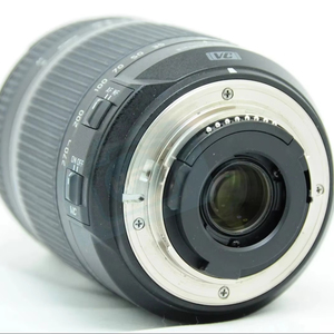 Lente HFT Profesional 18-270mm F/3.5-6.3 Di II VC PZD TS para Interfaz / Compatible con Filtro de 62mm Formato APS - Product Image 2