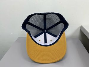Gorra Trucker de 6 Paneles con Malla Trasera Estructurada, Personalizable con Logotipo y Color, Fabricada en Vietnam, para Adultos, Estilo de Vida al Aire Libre, Accesorio de Alta Calidad - Product Image 2